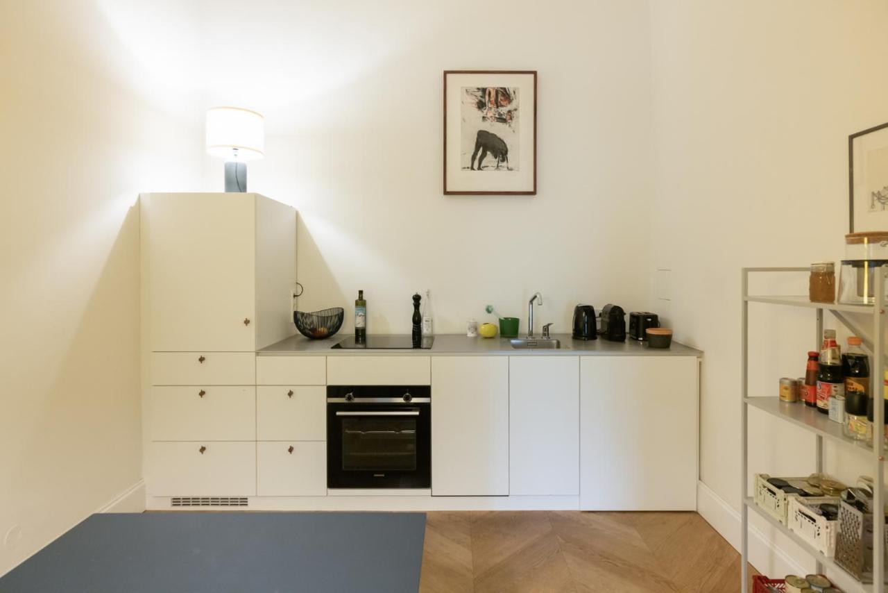 Stunning Apartment In City Center Viena Exterior foto
